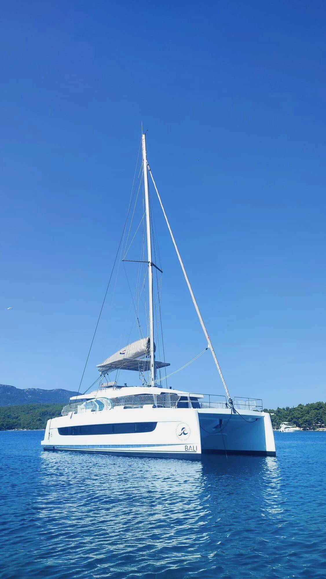 Katamaran Bali 4.6 Maestro