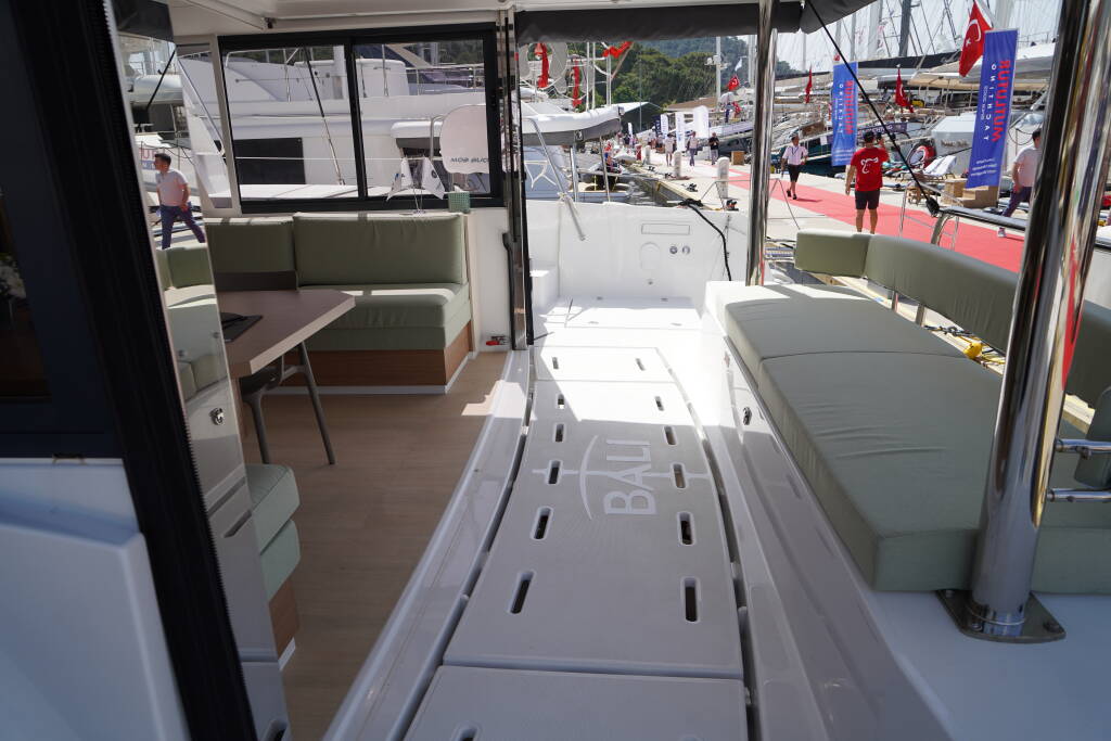 Catamaran Bali 4.6 Amelia