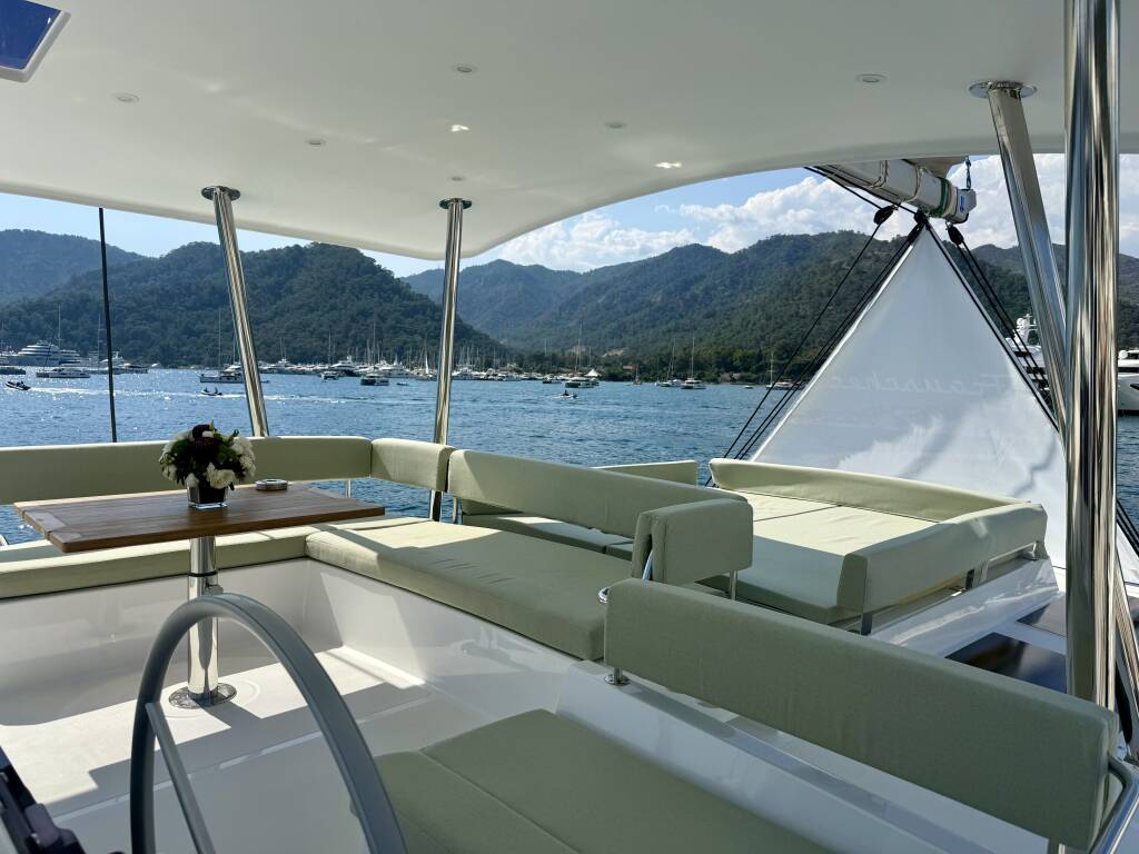 Catamaran Bali 4.6 Amelia