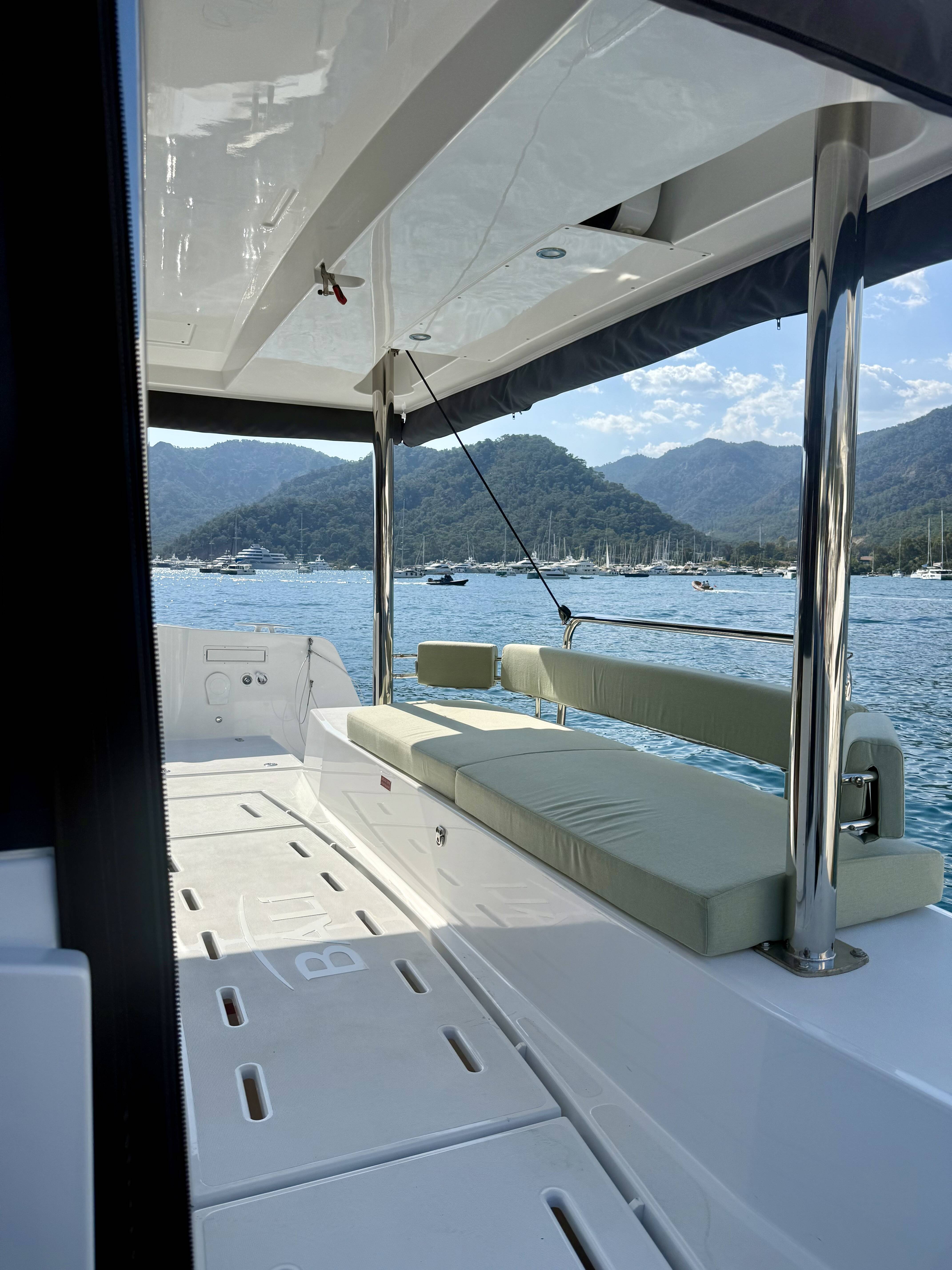 Catamaran Bali 4.6 Amelia