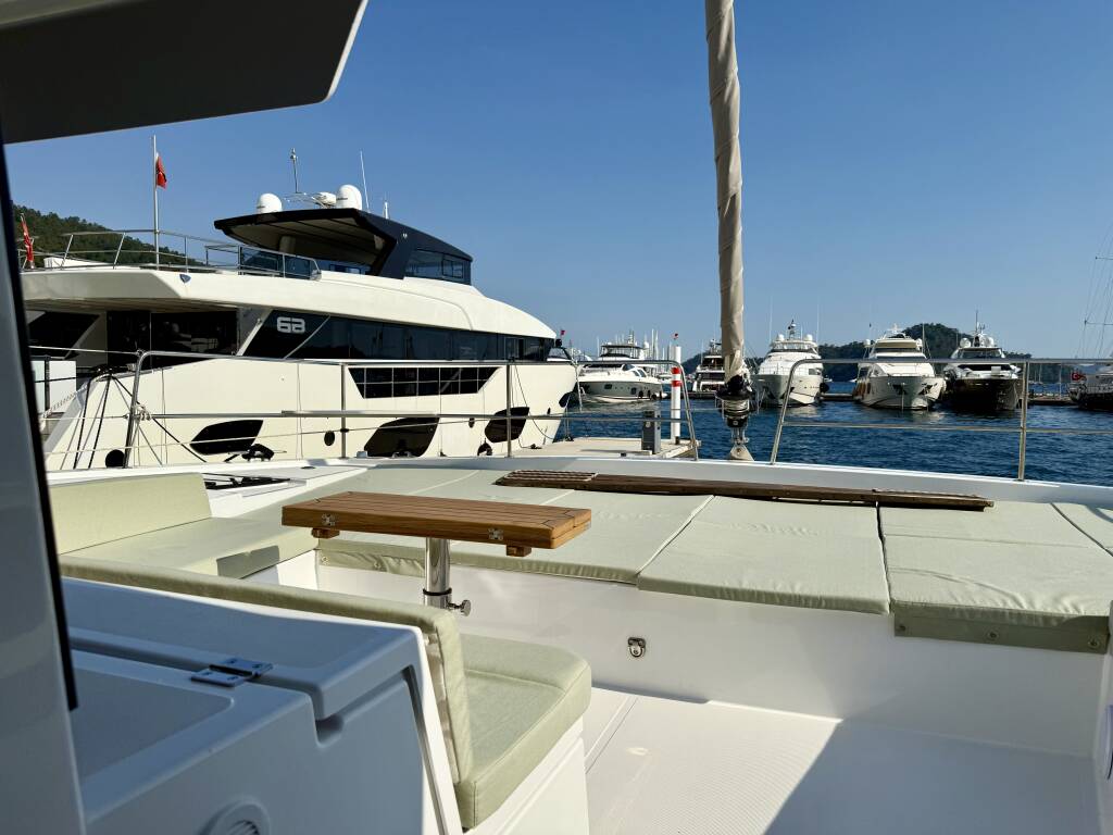 Catamaran Bali 4.6 Amelia