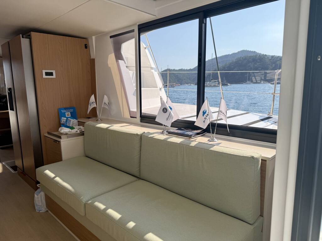 Catamaran Bali 4.6 Amelia
