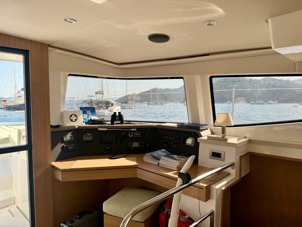 Catamaran Bali 4.6 Amelia