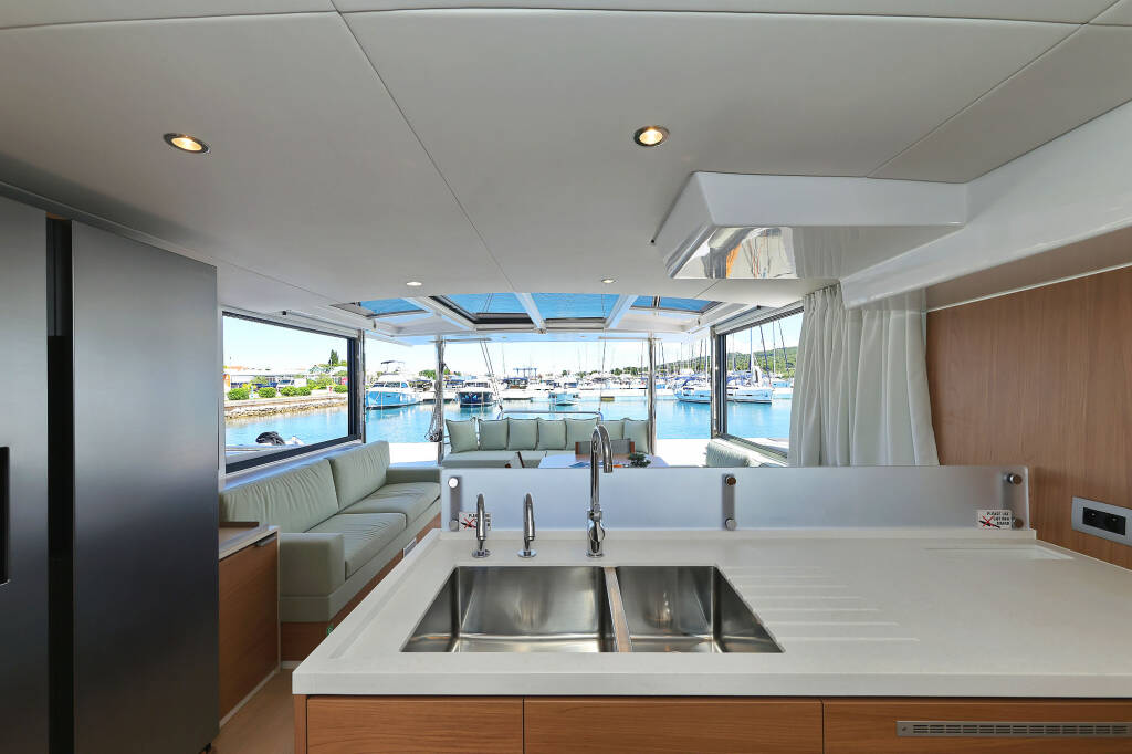 Catamaran Bali 4.6 Hermine