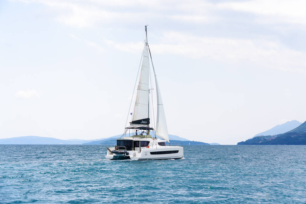 Catamaran Bali 4.6 Aria