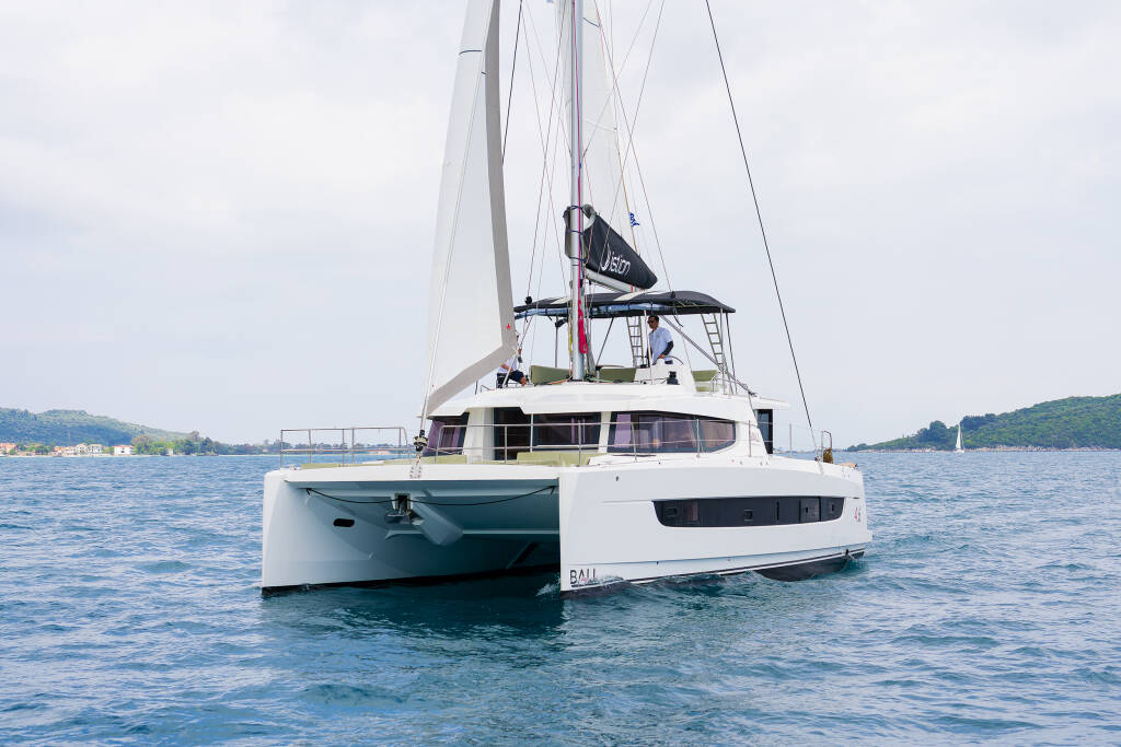 Catamaran Bali 4.6 Aria