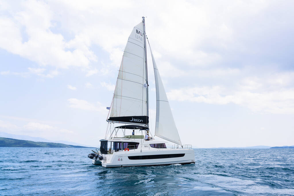 Catamaran Bali 4.6 Aria