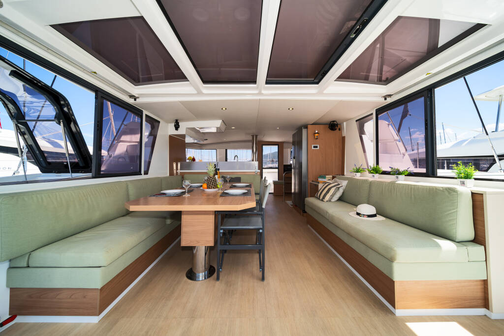Catamaran Bali 4.6 Aria