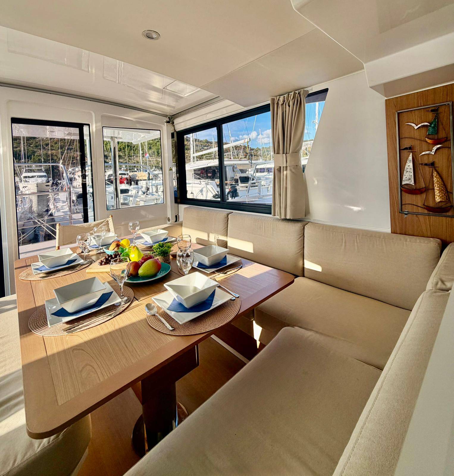 Katamaran Bali 4.6 Friendship