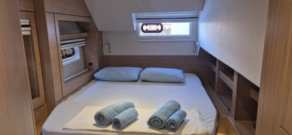 Katamaran Bali 4.6 Royal Salute