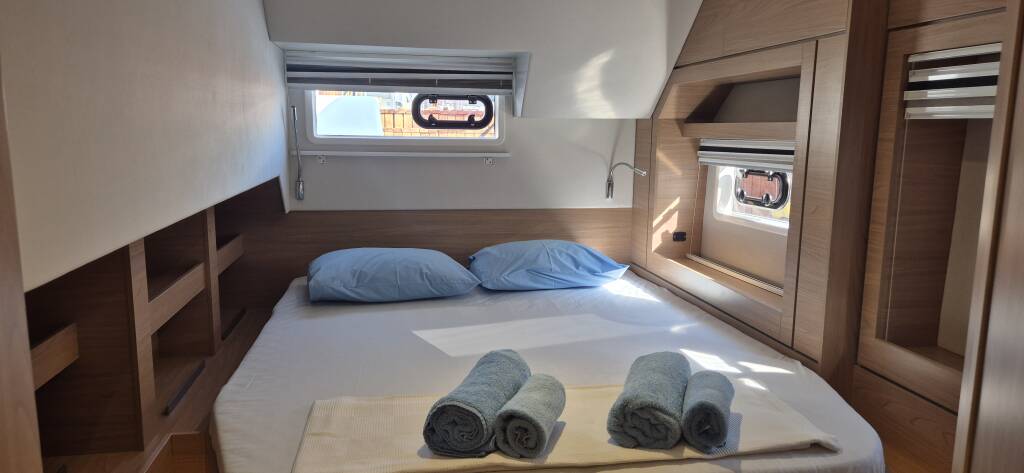 Katamaran Bali 4.6 Royal Salute