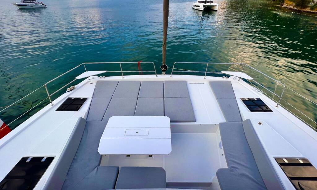 Catamaran Bali 4.8 OW Honour