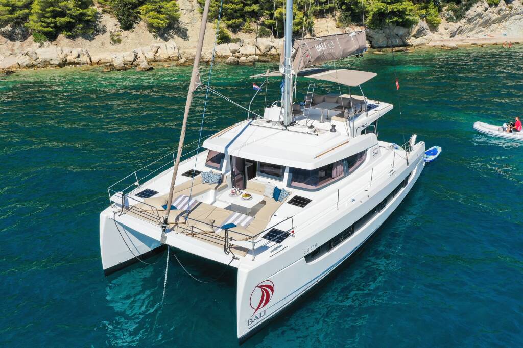 Catamaran Bali 4.8 Vaya Con Dios