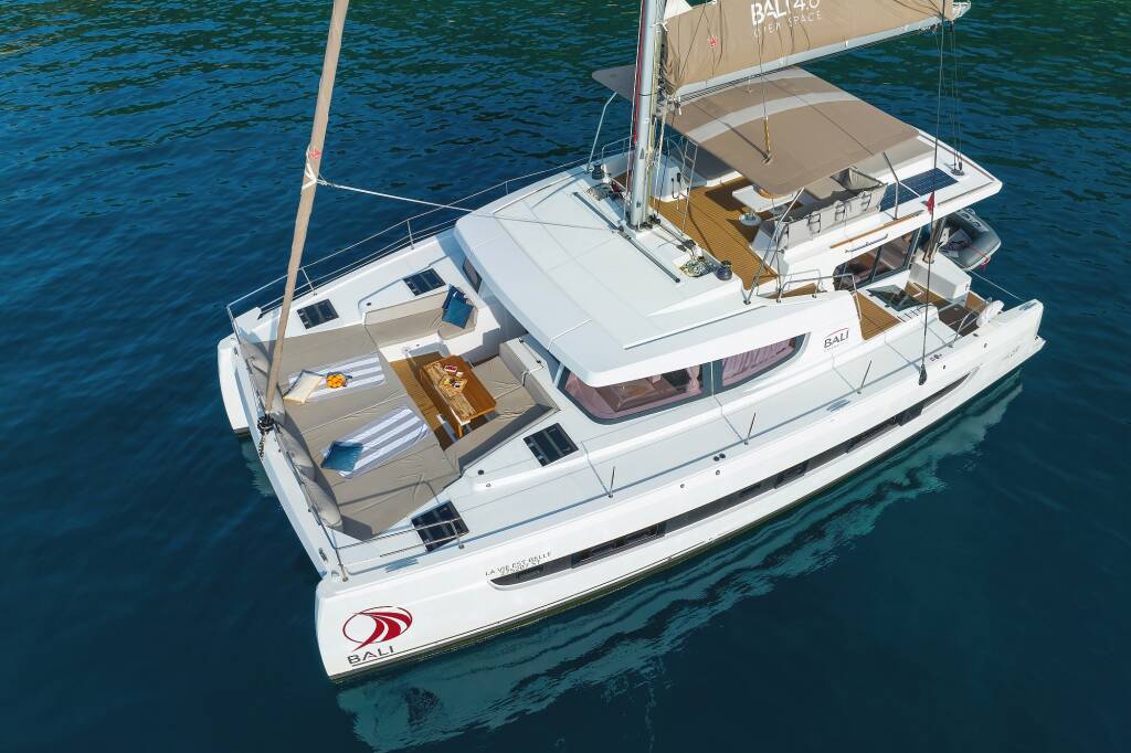 Katamaran Bali 4.8 La Vie Est Belle