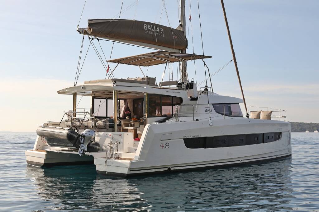 Katamaran Bali 4.8 La Vie Est Belle