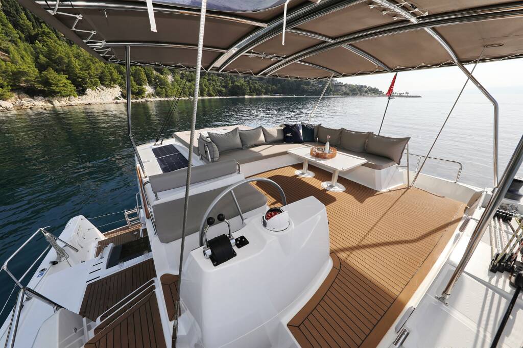 Katamaran Bali 4.8 La Vie Est Belle