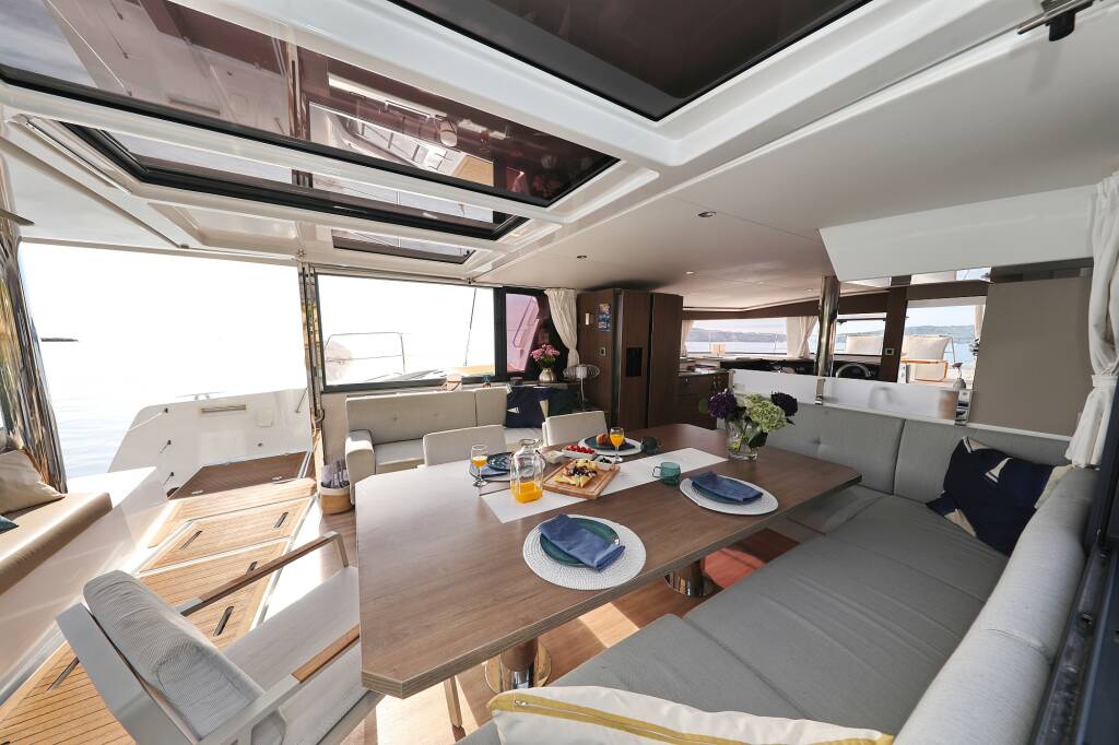 Katamaran Bali 4.8 La Vie Est Belle