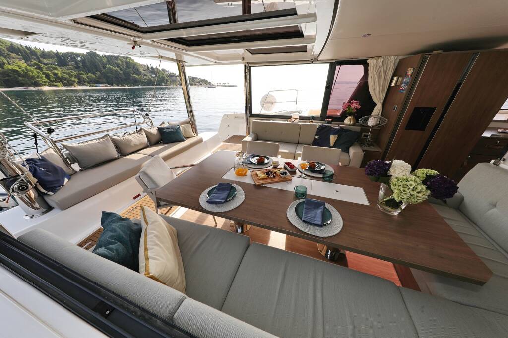 Katamaran Bali 4.8 La Vie Est Belle