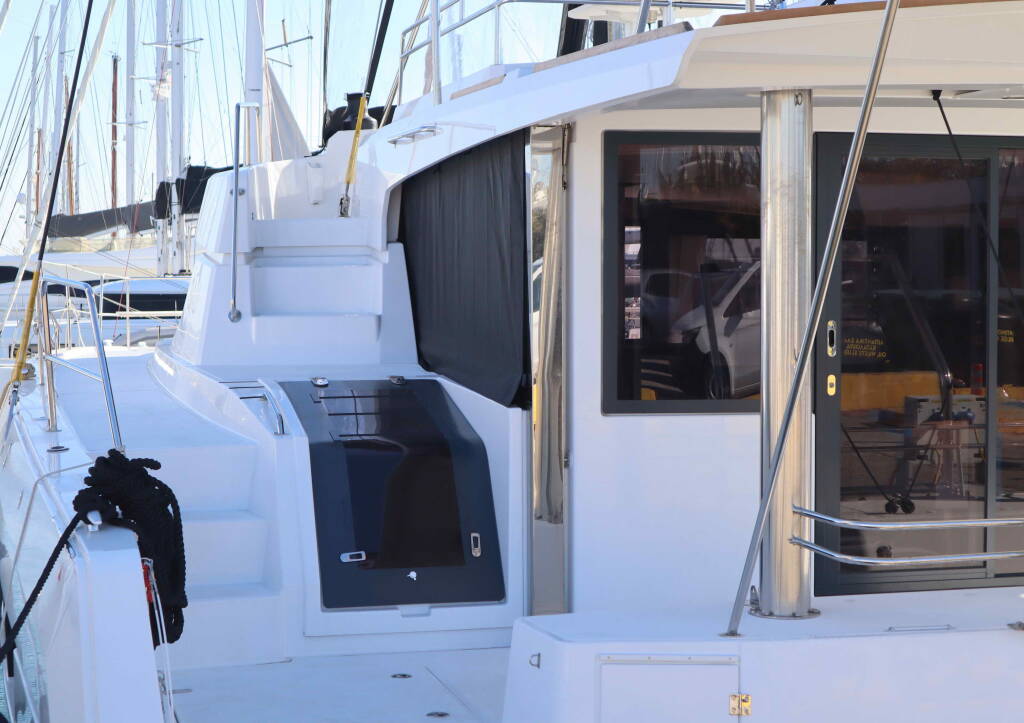 Catamaran Bali 4.8 PRESTIGE