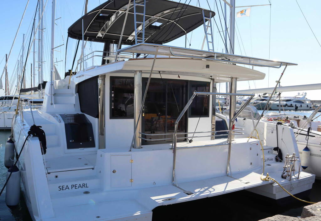 Catamaran Bali 4.8 PRESTIGE