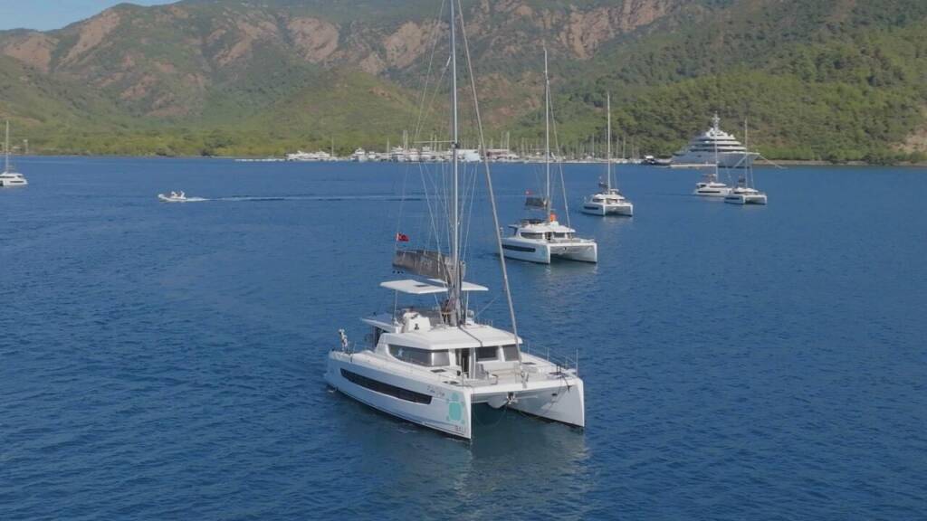 Katamaran Bali 4.8 Ediba Virgo