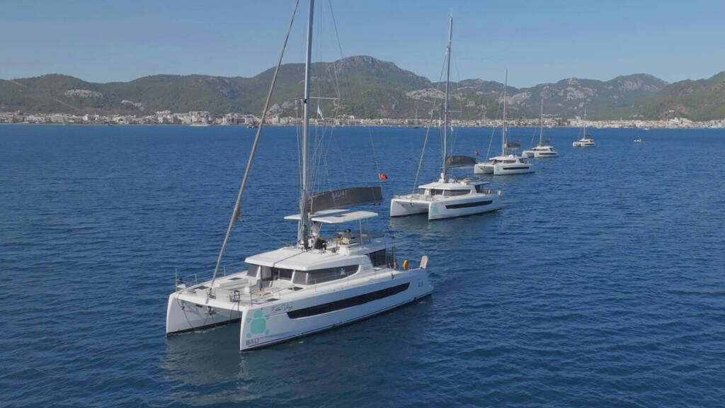 Katamaran Bali 4.8 Ediba Virgo