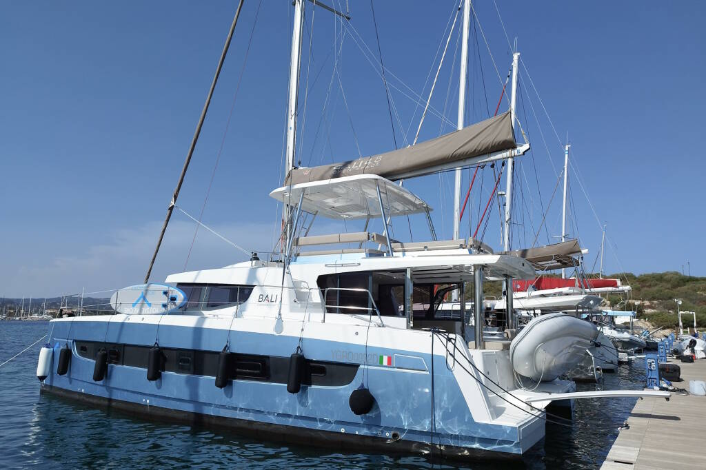 Catamaran Bali 4.8 Steno