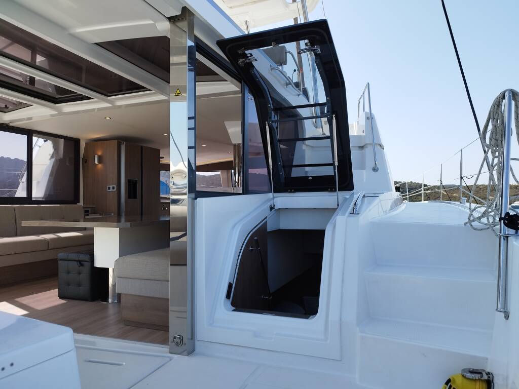 Catamaran Bali 4.8 Steno