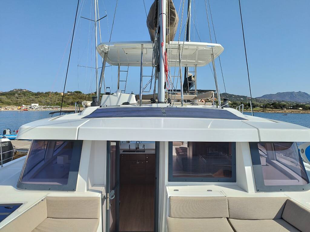 Catamaran Bali 4.8 Steno