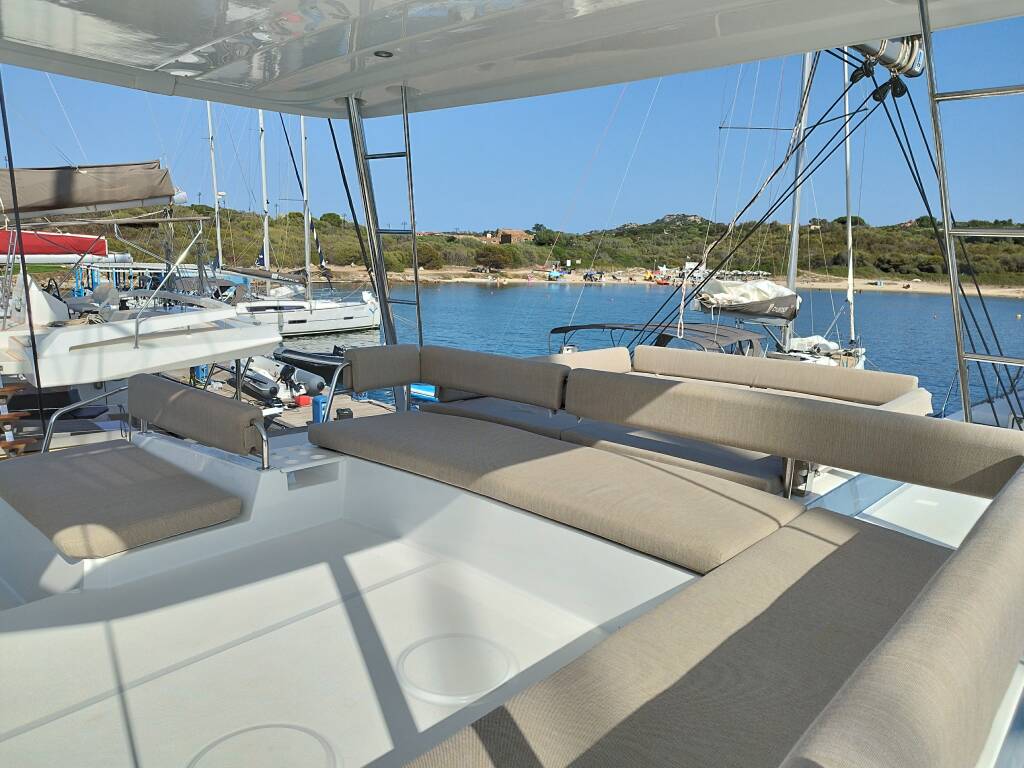 Catamaran Bali 4.8 Steno
