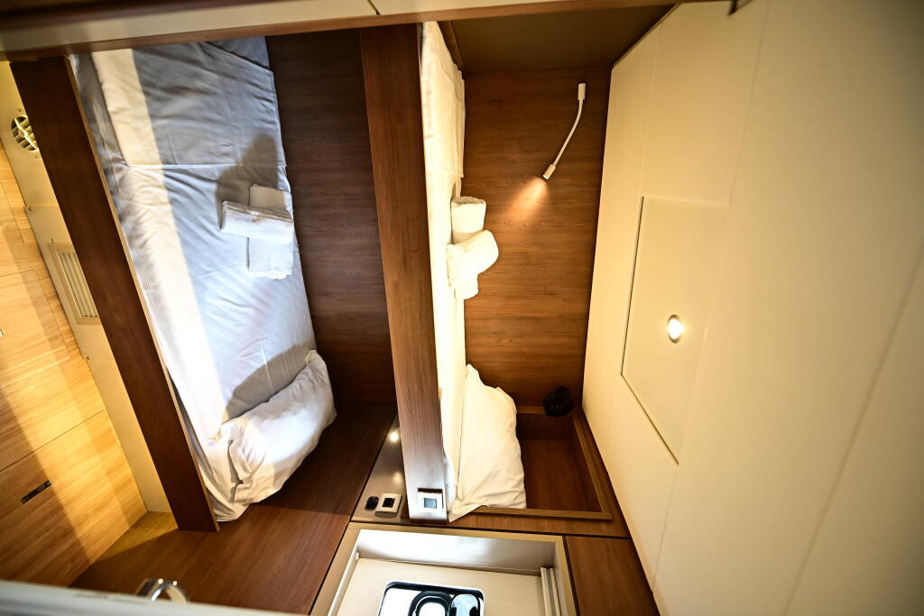 Katamaran Bali 4.8 Agatirno