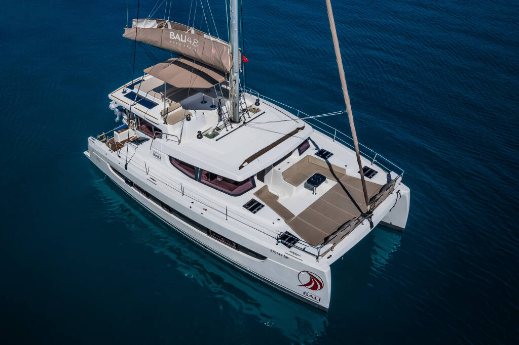 Catamaran Bali 4.8 Esthera