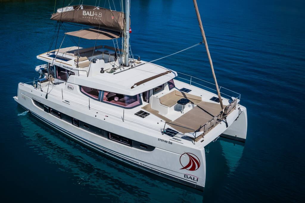 Catamaran Bali 4.8 Esthera