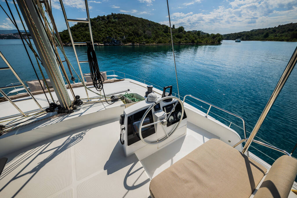 Catamaran Bali 4.8 Esthera