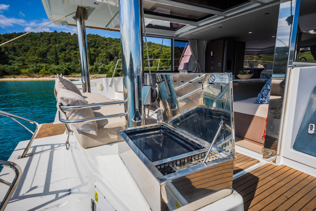 Catamaran Bali 4.8 Esthera