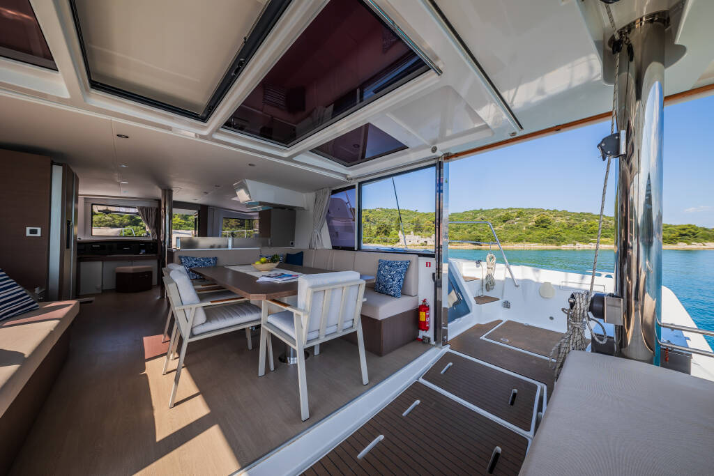 Catamaran Bali 4.8 Esthera