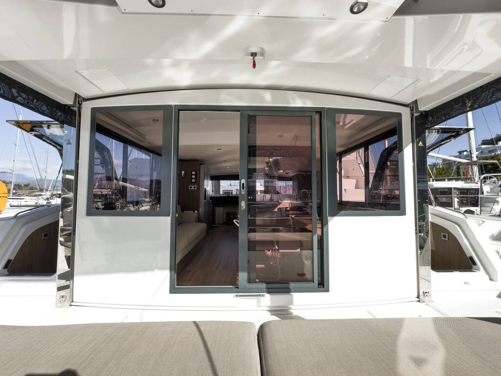 Catamaran Bali 4.8 Pagora
