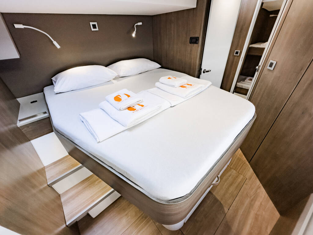 Catamaran Bali 4.8 Pagora
