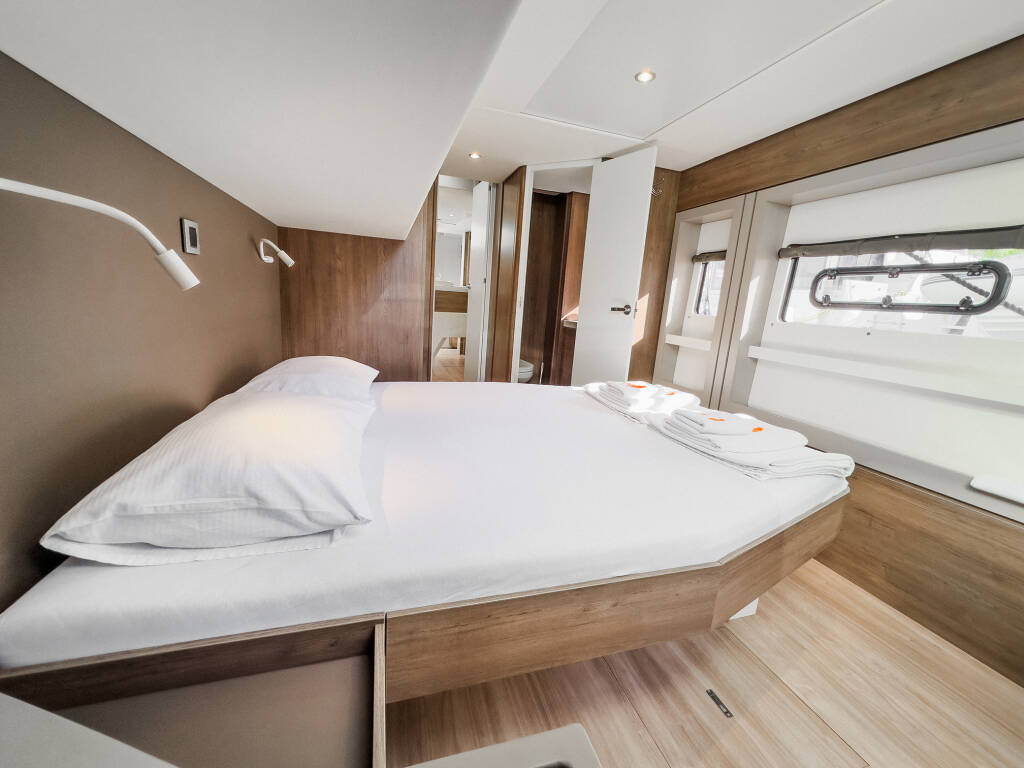 Catamaran Bali 4.8 Pagora