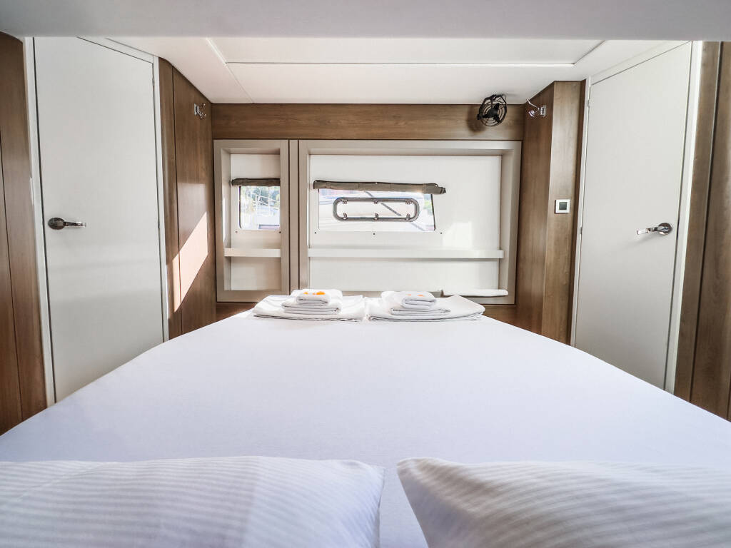 Catamaran Bali 4.8 Pagora