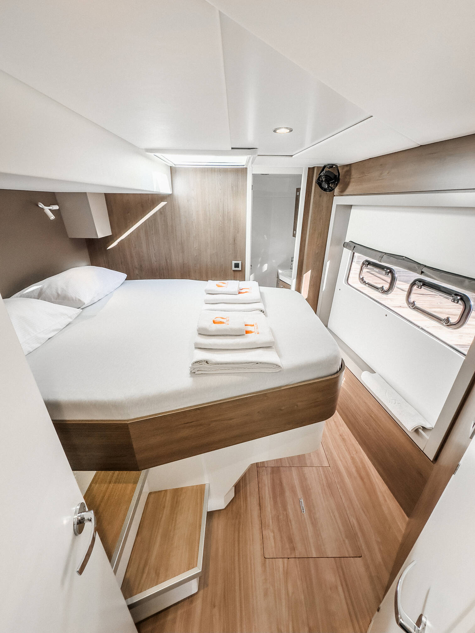 Catamaran Bali 4.8 Pagora
