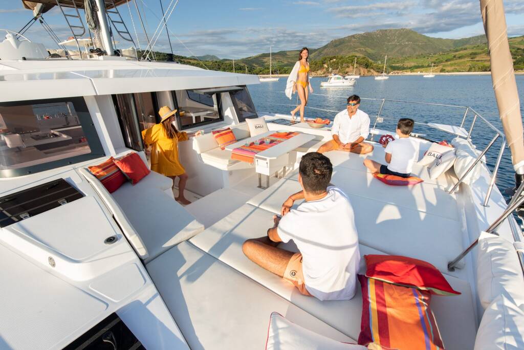 Catamaran Bali 4.8 Oksy