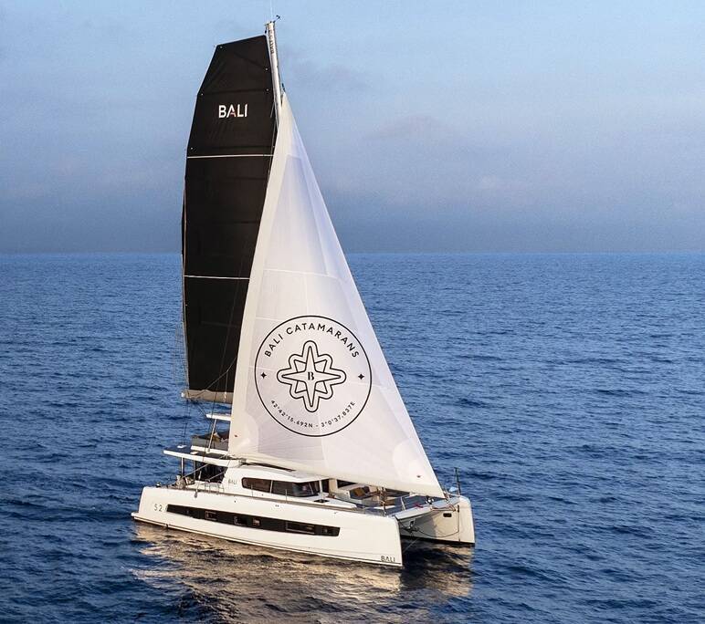 Catamaran Bali 5.2 New 1