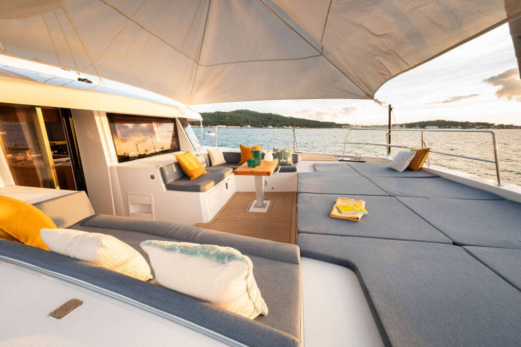 Catamaran Bali 5.2 New 1