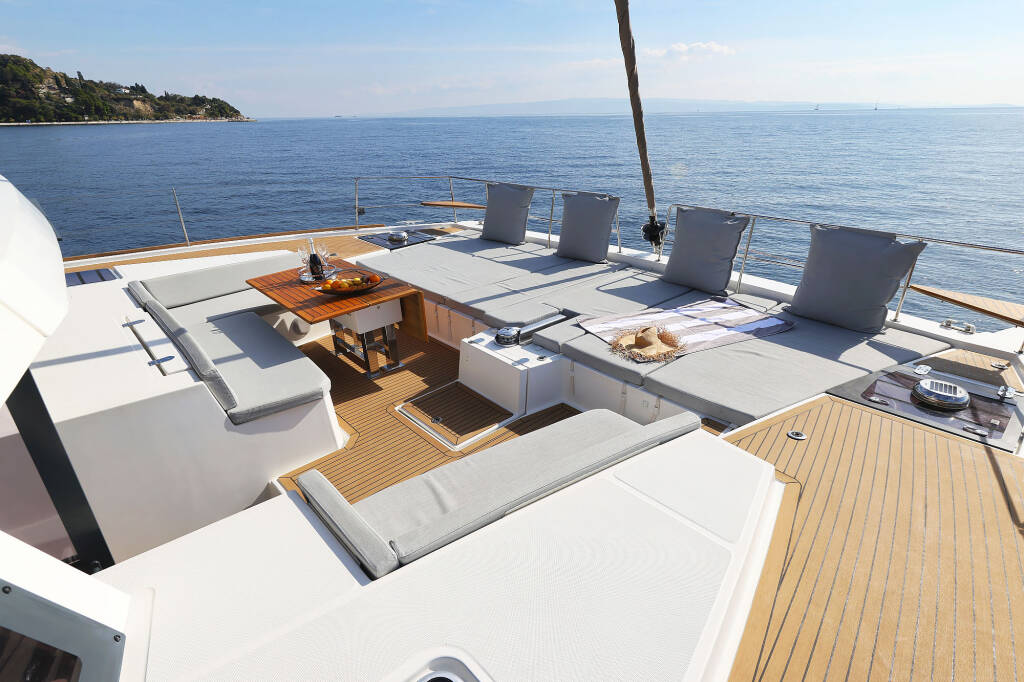 Katamaran Bali 5.4 Marea I