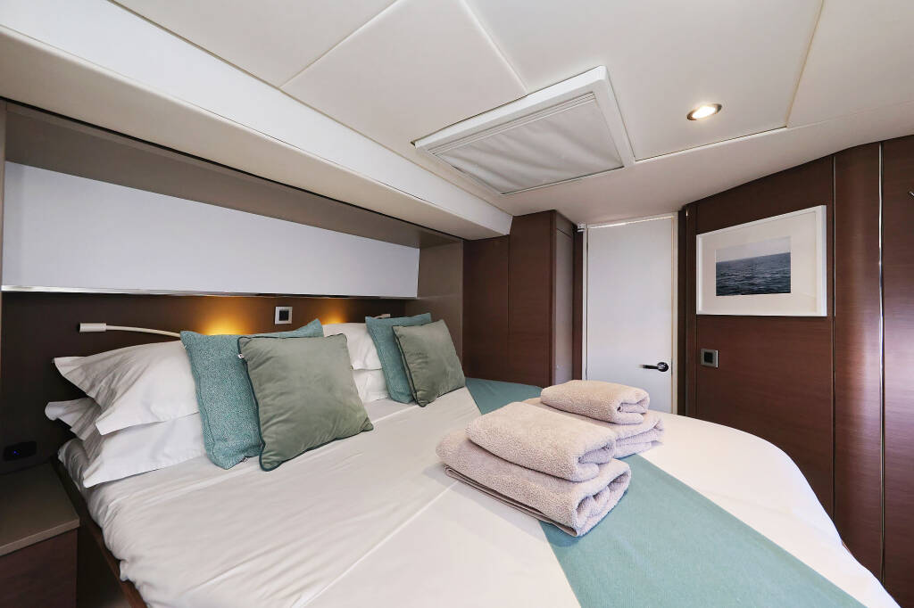 Katamaran Bali 5.4 Marea I