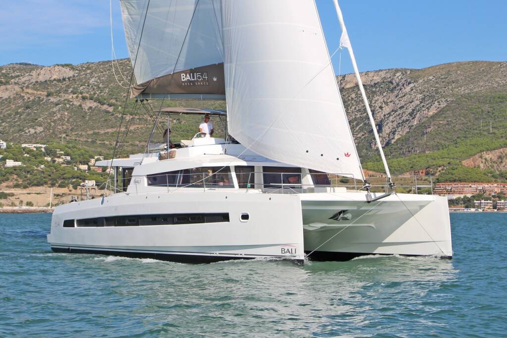 Katamaran Bali 5.4 Libra