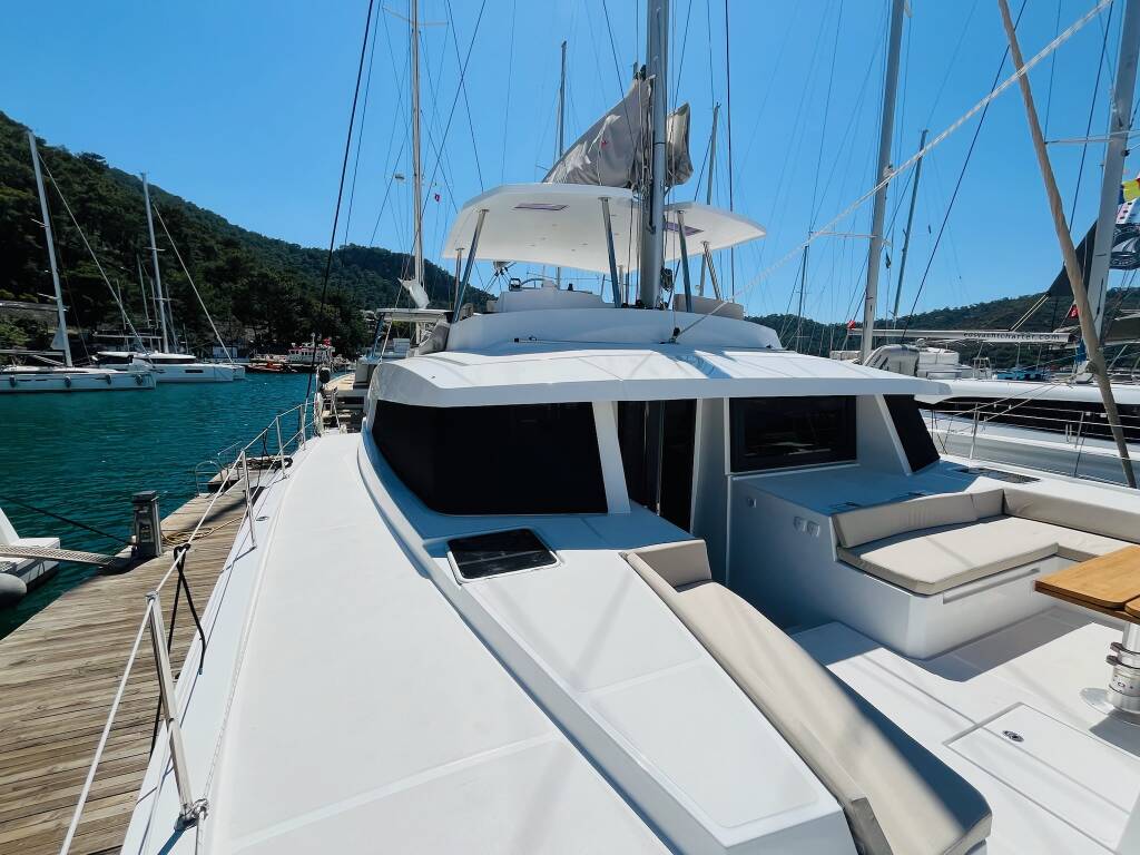 Catamaran Bali 5.4 La Brise 2