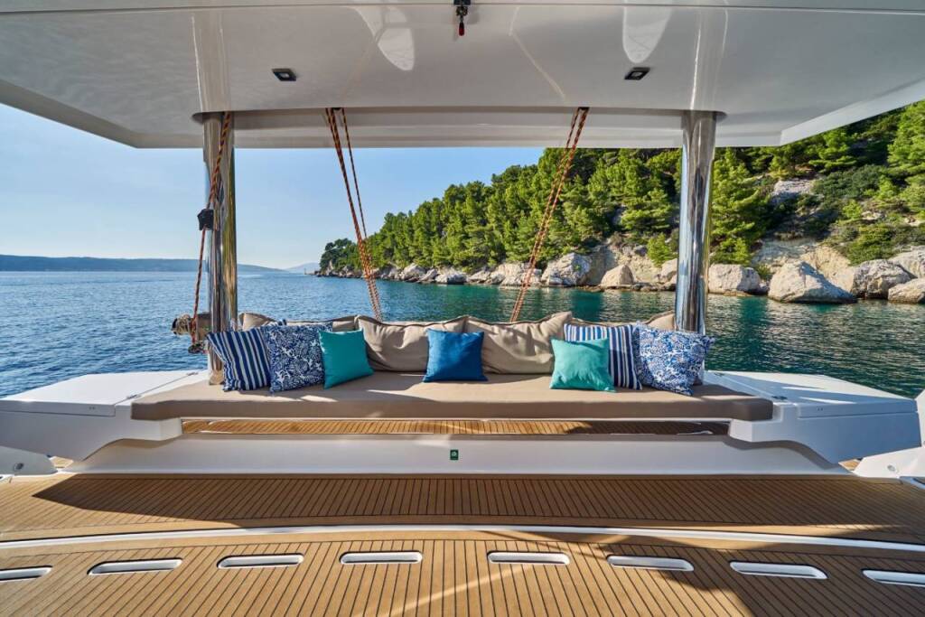 Catamaran Bali 5.4 La Brise 2