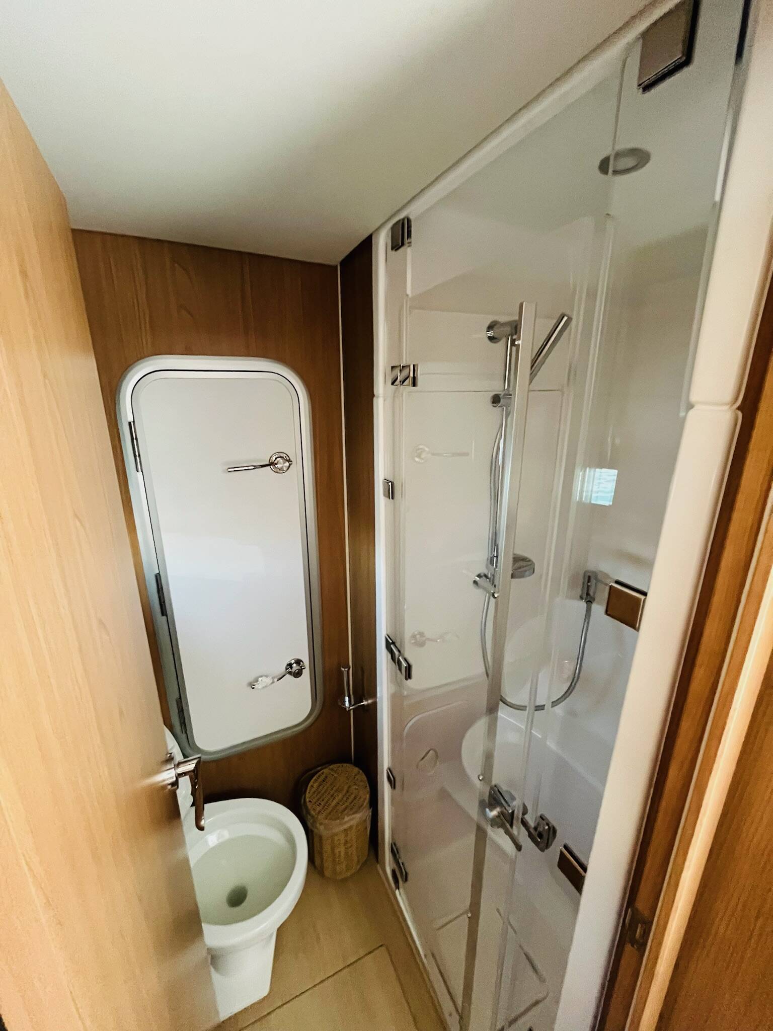 Catamaran Bali 5.4 La Brise 2
